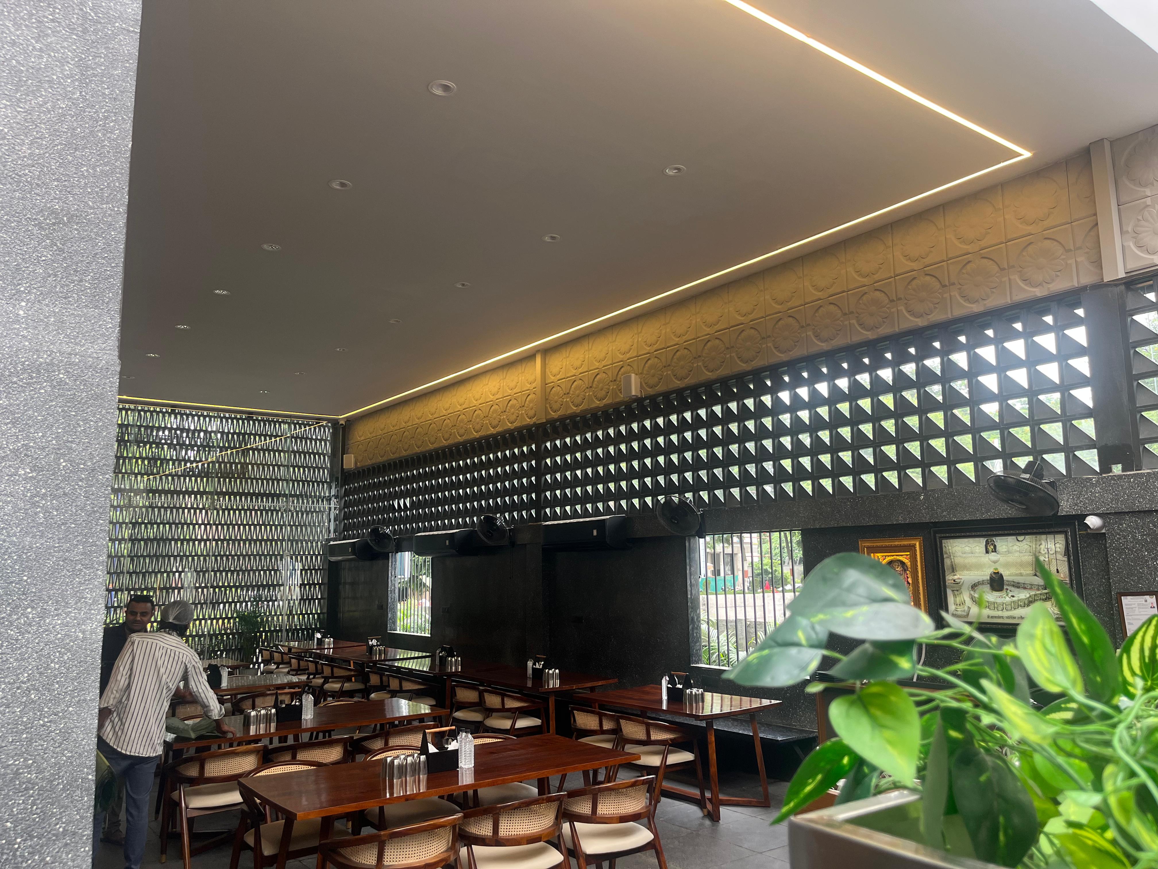 What It Takes to Open a Food Franchise in Hyderabad